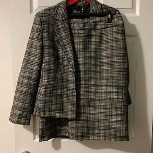 Kasper Suit Size 12P